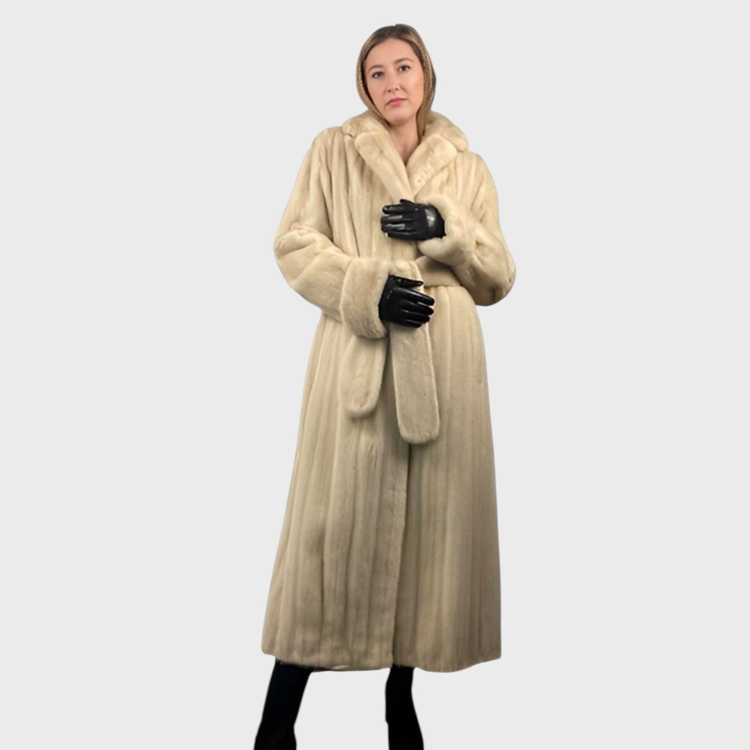 WOMEN'S NATURAL BLUSH FEMALE MINK COAT