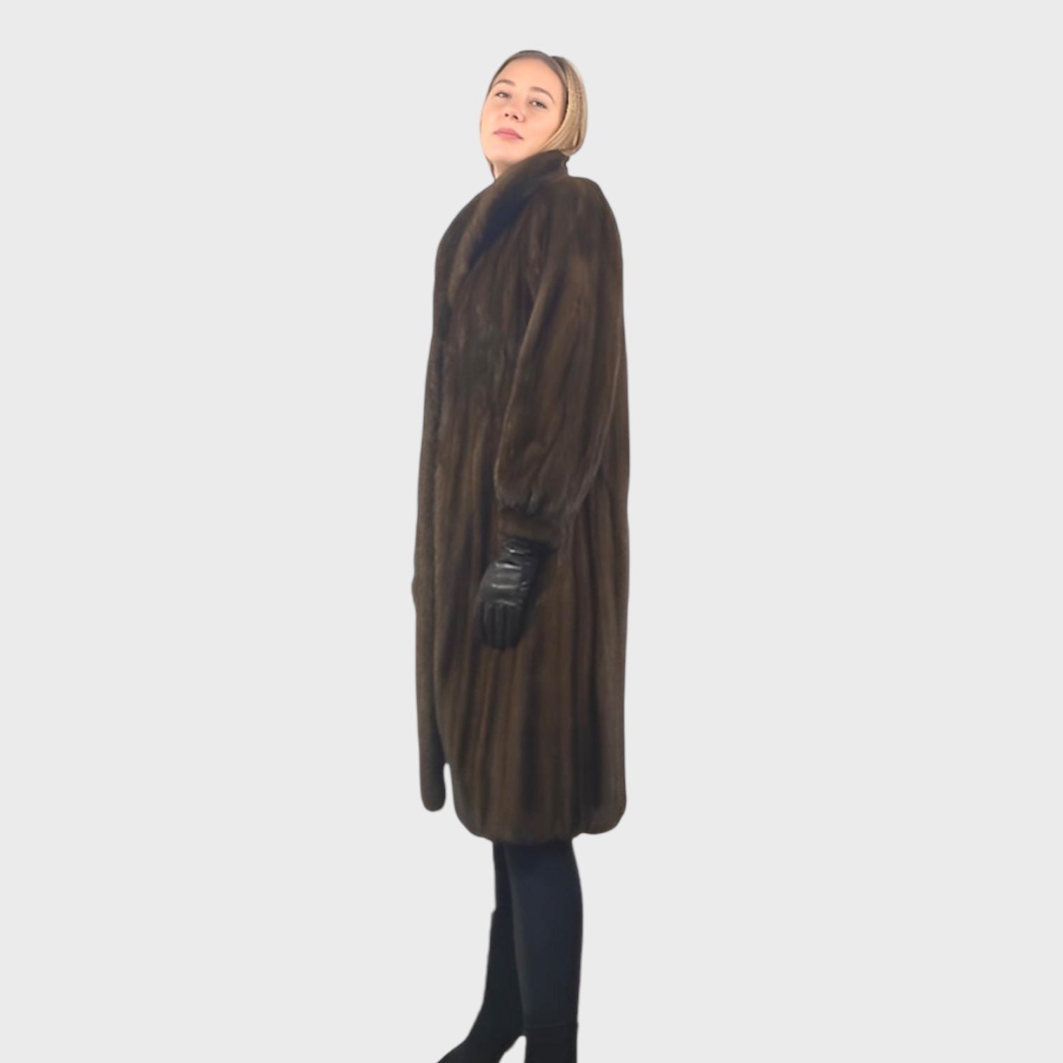 WOMEN'S PETITE HEATHER FEMALE MINK COAT