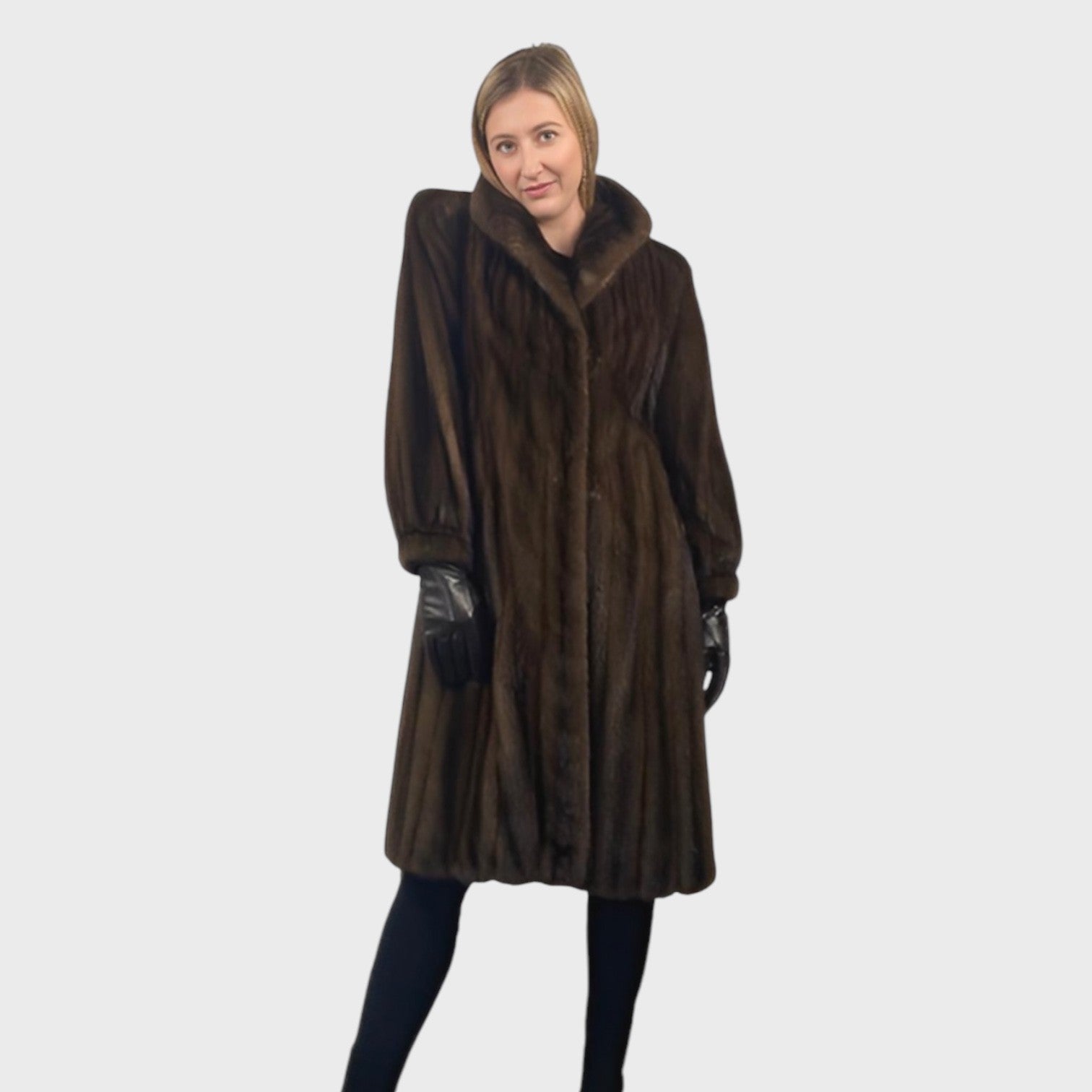 WOMEN'S PETITE HEATHER FEMALE MINK COAT