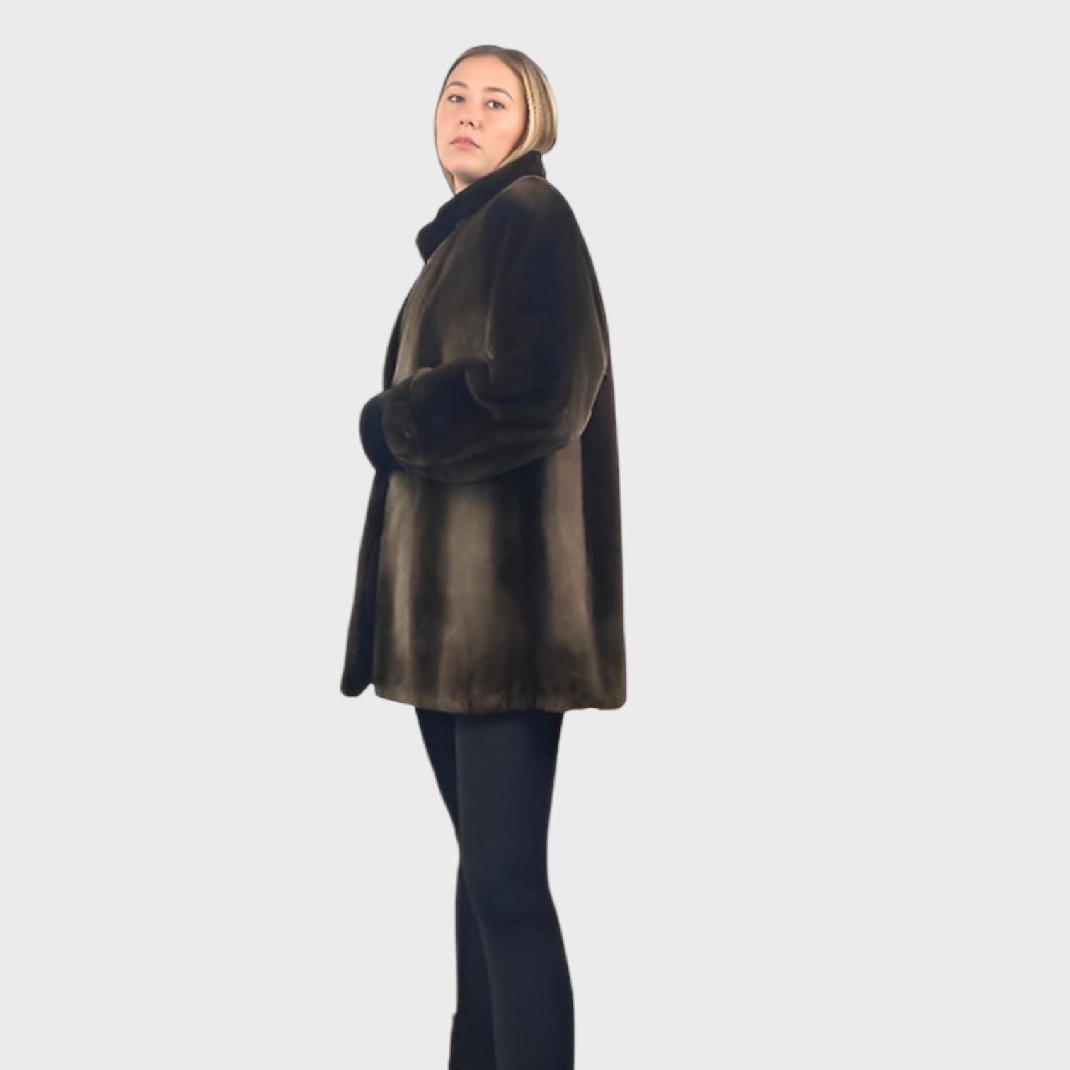 WOMEN'S PHANTOM SHEARED BEAVER JACKET