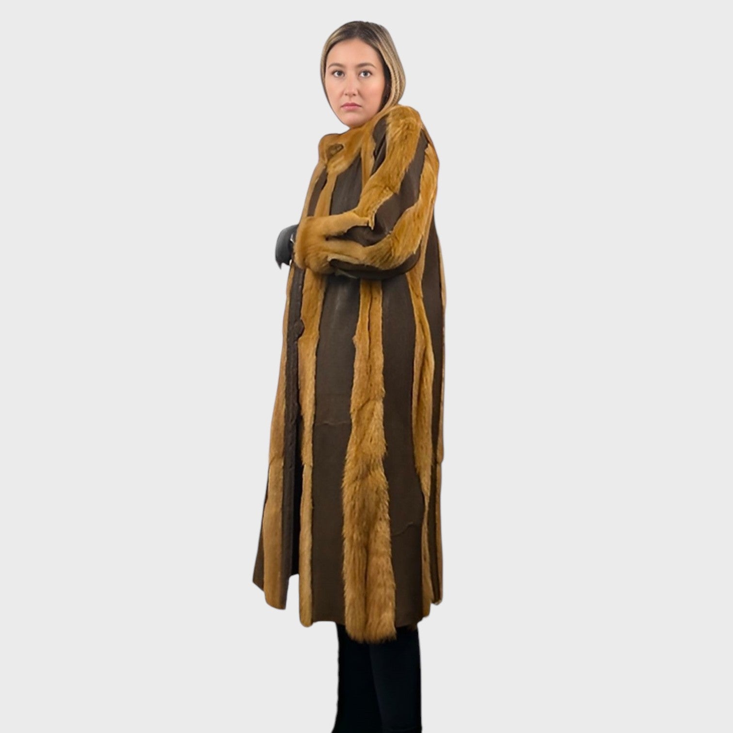 WOMEN'S CHINA MINK AND LEATHER COAT