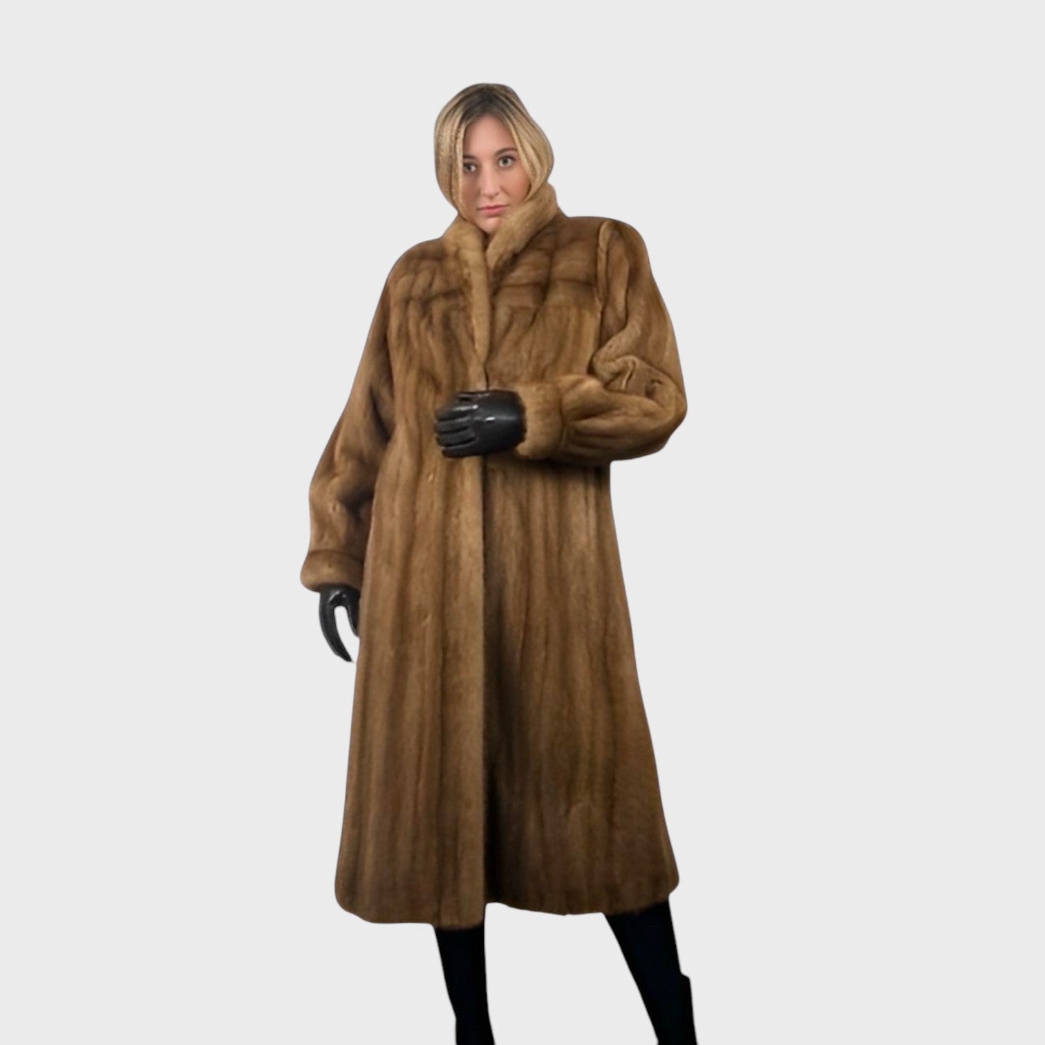 WOMEN'S NATURAL PASTEL MINK COAT