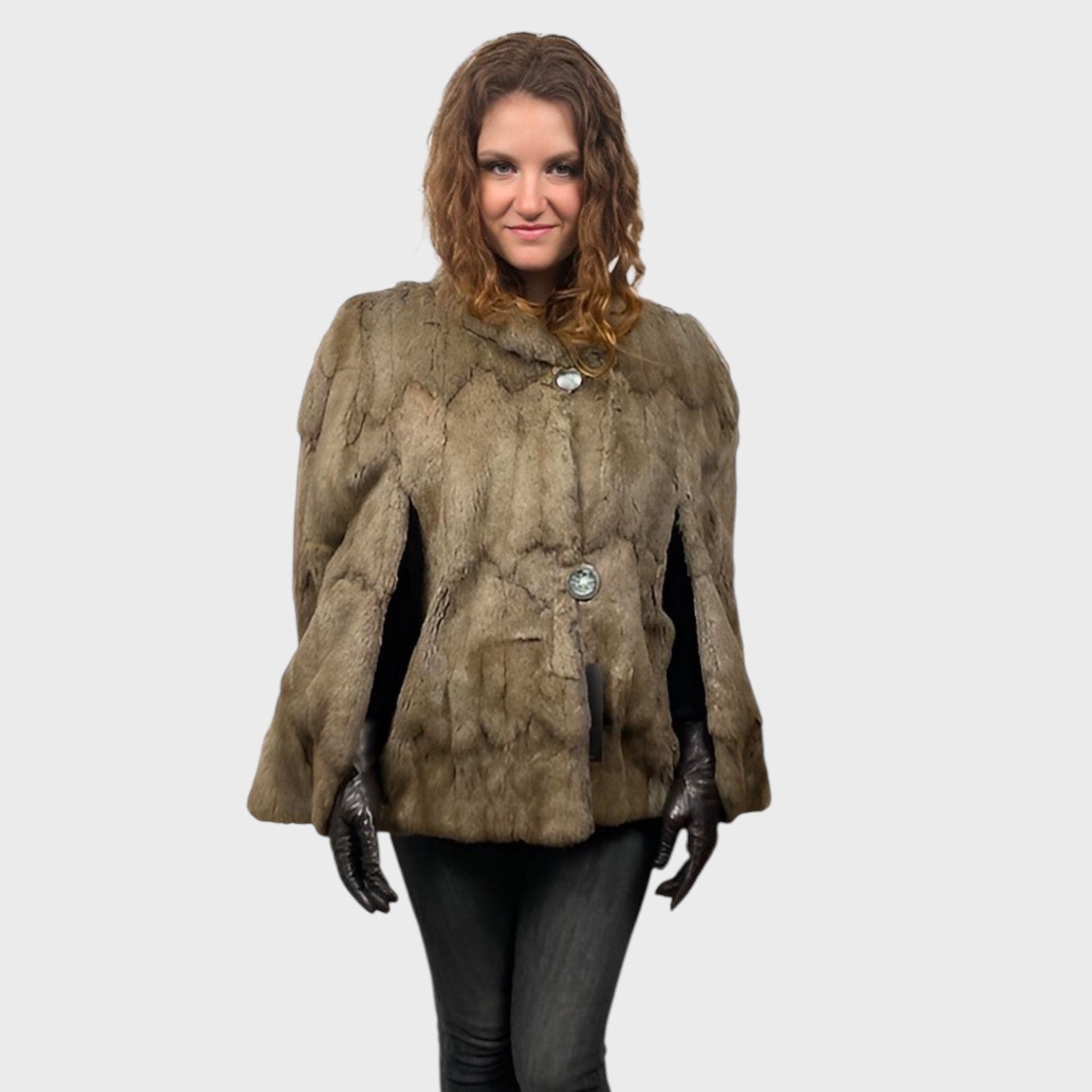 WOMEN'S NATURAL GREY SQUIRREL CAPE