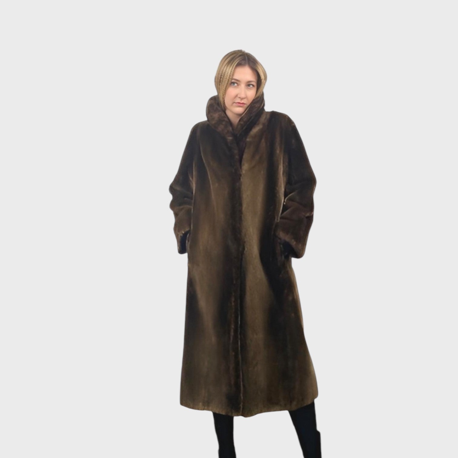 WOMEN'S PHANTOM SHEARED BEAVER COAT