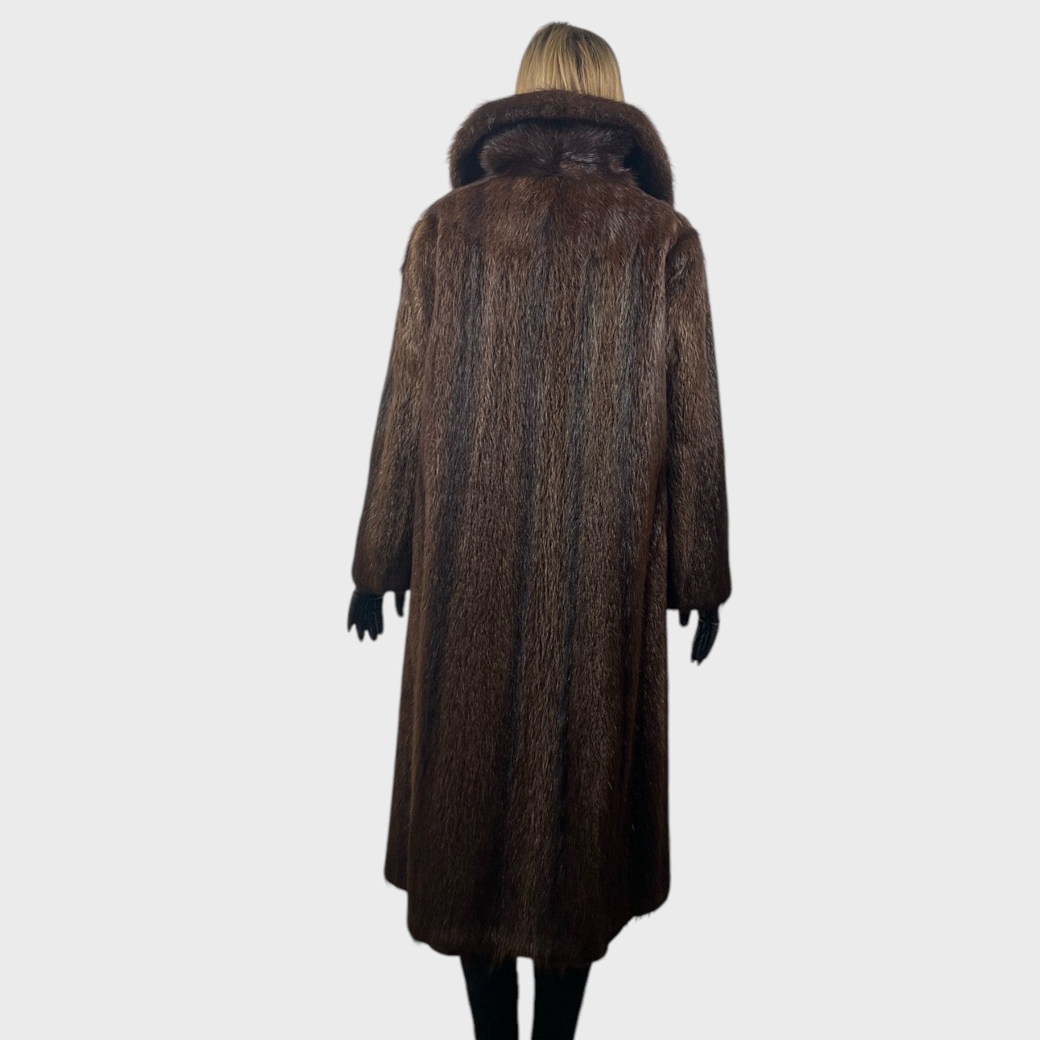 WOMEN'S LONG HAIR NUTRIA COAT